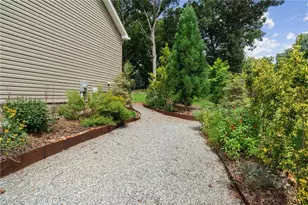 6037 Lura Rd, Winston-Salem, NC 27104 - Photo 28