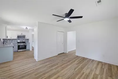 517 Munster Avenue, Greensboro, NC 27406 - Photo 10