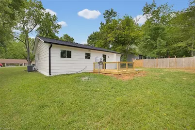 517 Munster Avenue, Greensboro, NC 27406 - Photo 30