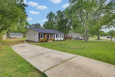 517 Munster Avenue, Greensboro, NC 27406 - Photo 2