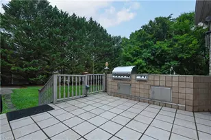 2405 Glen Cove Way, High Point, NC 27265 - Photo 28