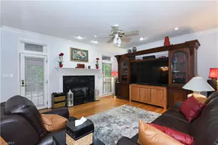2405 Glen Cove Way, High Point, NC 27265 - Photo 10
