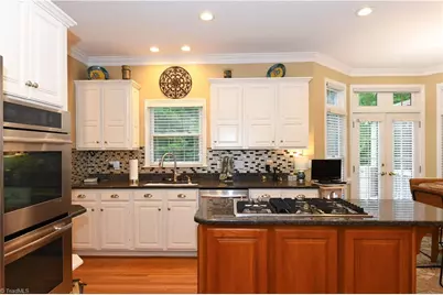 2405 Glen Cove Way, High Point, NC 27265 - Photo 12