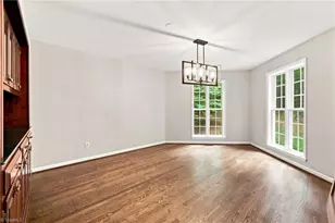 8206 Crow's Nest Ln, Greensboro, NC 27455 - Photo 14