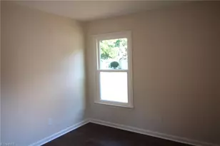 6727 River Hills Dr, Greensboro, NC 27410 - Photo 12