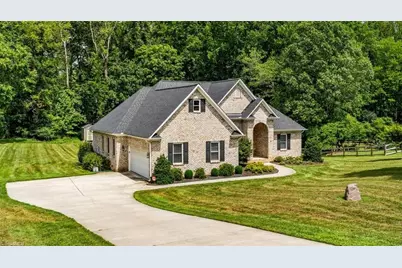 592 Carson Ridge Drive, Oak Ridge, NC 27310 - Photo 2