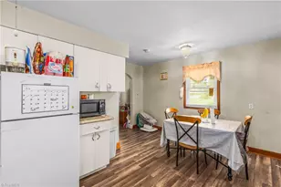 2427 N Patterson Ave, Winston-Salem, NC 27105 - Photo 12