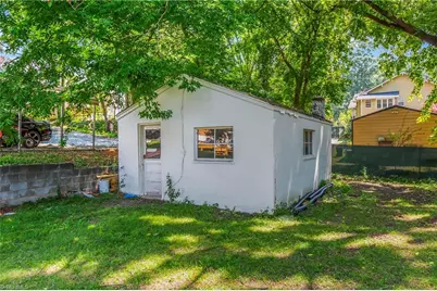 2427 N Patterson Avenue, Winston-Salem, NC 27105 - Photo 22