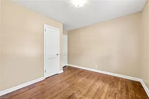 2010 Edgewood Dr, High Point, NC 27262 - Photo 16