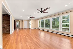 1501 Westridge Rd, Greensboro, NC 27410 - Photo 10