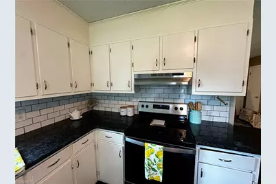 401 Martin Luther King Drive, Thomasville, NC 27360 - Photo 4