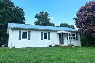 401 Martin Luther King Dr, Thomasville, NC 27360 - Photo 1