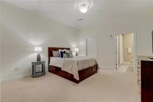 201 N Elm St, Greensboro, NC 27401 - Photo 18