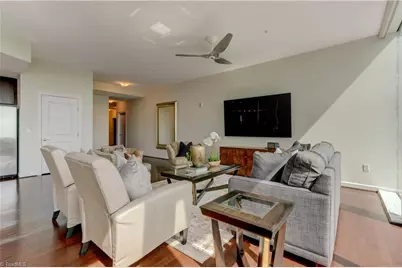 201 N Elm Street #507, Greensboro, NC 27401 - Photo 38