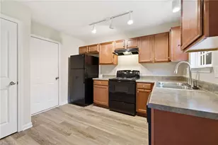 1475 Worchester St, Kernersville, NC 27284 - Photo 10