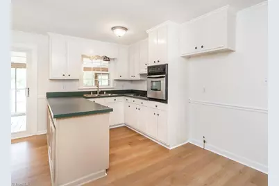 4507 Eldorado Drive, Greensboro, NC 27406 - Photo 12