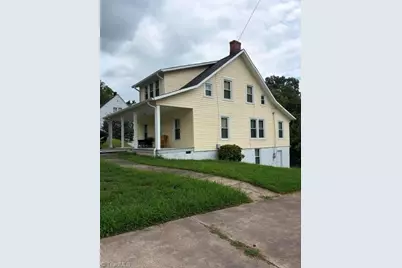 911 I Street, North Wilkesboro, NC 28659 - Photo 4