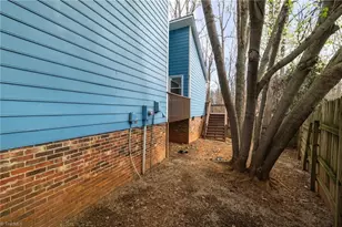 9 Dunnberry Ct, Greensboro, NC 27455 - Photo 40