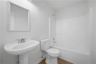 467 Bedford Knoll Dr, Winston-Salem, NC 27107 - Photo 8