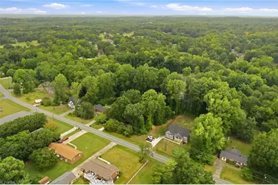 719 Greenwood Drive, Burlington, NC 27217 - Photo 48