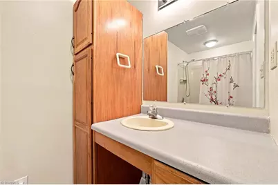 719 Greenwood Drive, Burlington, NC 27217 - Photo 16
