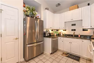 24 Wheelwright Ct, Greensboro, NC 27455 - Photo 12