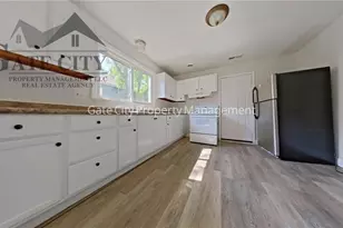 1903 Apex Pl, High Point, NC 27265 - Photo 2