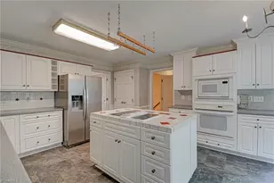 524 Cherbourg Ave, Winston-Salem, NC 27103 - Photo 16