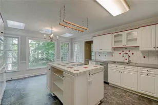 524 Cherbourg Ave, Winston-Salem, NC 27103 - Photo 18
