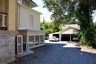 817 N Elm Street #F, Greensboro, NC 27401 - Photo 10