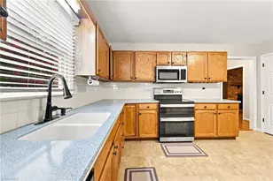 4404 Eagles Nest Dr, Winston-Salem, NC 27127 - Photo 6