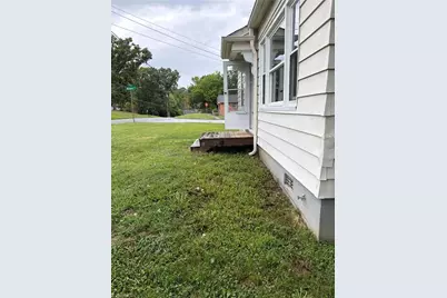 1616 Guyer Street, High Point, NC 27265 - Photo 2