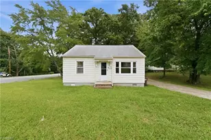 1616 Guyer St, High Point, NC 27265 - Photo 2