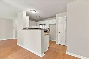 3638 Morris Farm Dr, Greensboro, NC 27409 - Photo 10