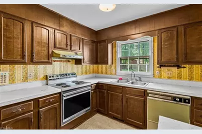 4106 Ridgedale Drive, Greensboro, NC 27455 - Photo 10