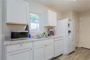 1745 Sandersted Village Cir, Winston-Salem, NC 27103 - Photo 8