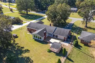 1000 Hanford Rd, Graham, NC 27253 - Photo 32