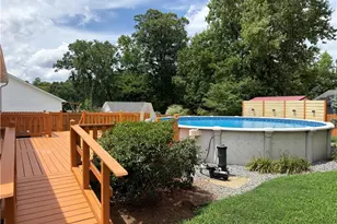 206 Larkspur Ln, Thomasville, NC 27360 - Photo 24