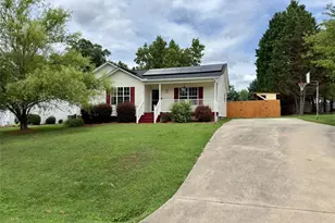 206 Larkspur Ln, Thomasville, NC 27360 - Photo 2