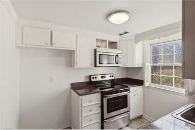 2902 Saint Marks Road #E, Winston-Salem, NC 27103 - Photo 12