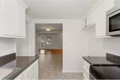 2902 Saint Marks Road #E, Winston-Salem, NC 27103 - Photo 14