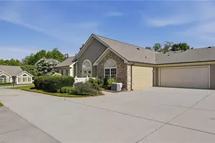 3476 Waterwheel Cir, Winston-Salem, NC 27103 - Photo 26