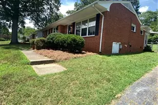 1112 Green St, Reidsville, NC 27320 - Photo 2