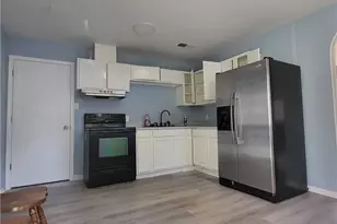 1529 Pleasant St, Winston-Salem, NC 27107 - Photo 2