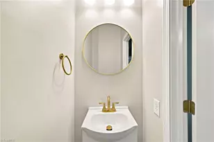 1108 Hawthorne Ln, Burlington, NC 27215 - Photo 14