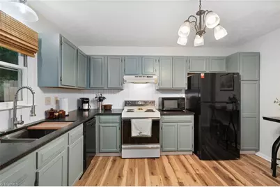 524 Rock Cliff Court, Winston-Salem, NC 27104 - Photo 18