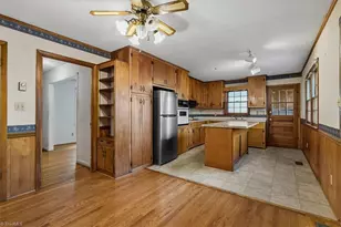 508 Wentworth Dr, Graham, NC 27253 - Photo 6