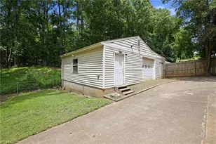 2273 Willow Bend Dr, Kernersville, NC 27284 - Photo 30