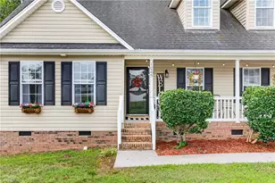 1045 Robbins St, Asheboro, NC 27203 - Photo 2