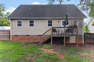 1045 Robbins St, Asheboro, NC 27203 - Photo 32